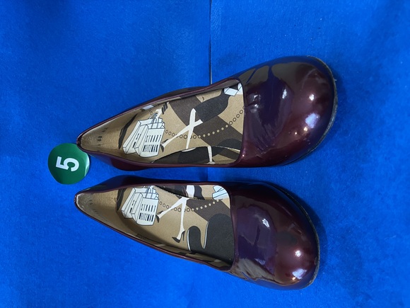 Ladies Shoes - Picture 1 of 5